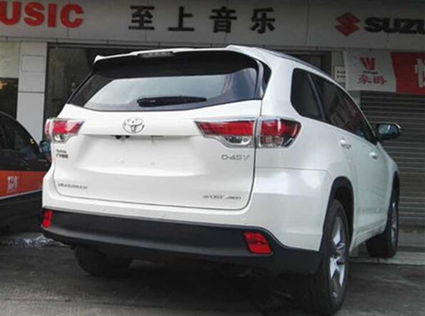 全新丰田汉兰达汽车音响改装 无损加装两台歌剧世家汽车低音炮