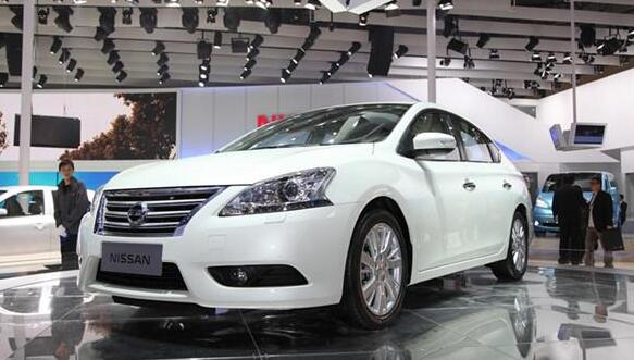 日产轩逸音响入门升级 前后声场换装英国正弦波两分频+同轴