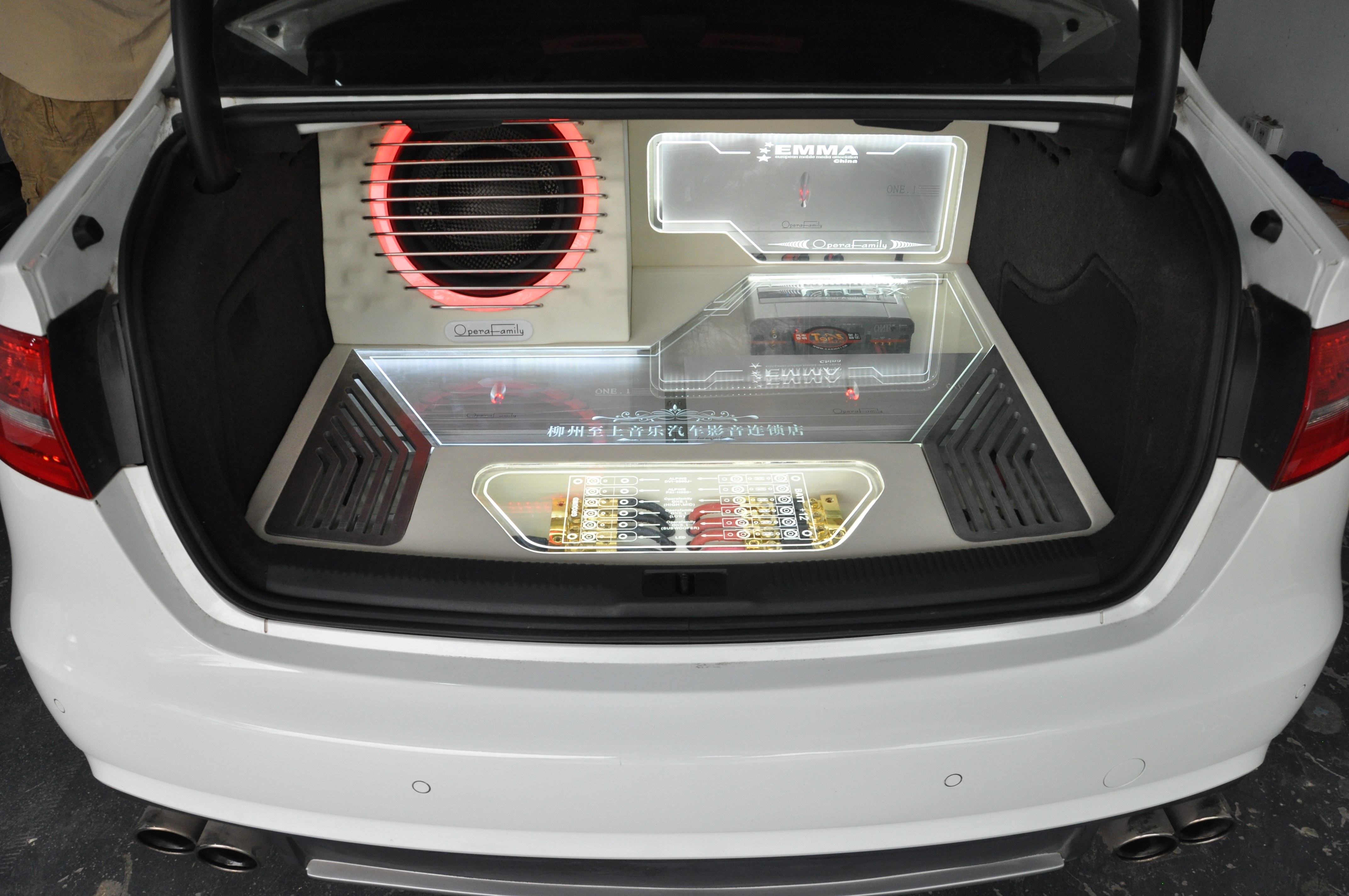 本田英斯派汽车音响改装——歌剧世家将音乐的魅力更好的演绎出来