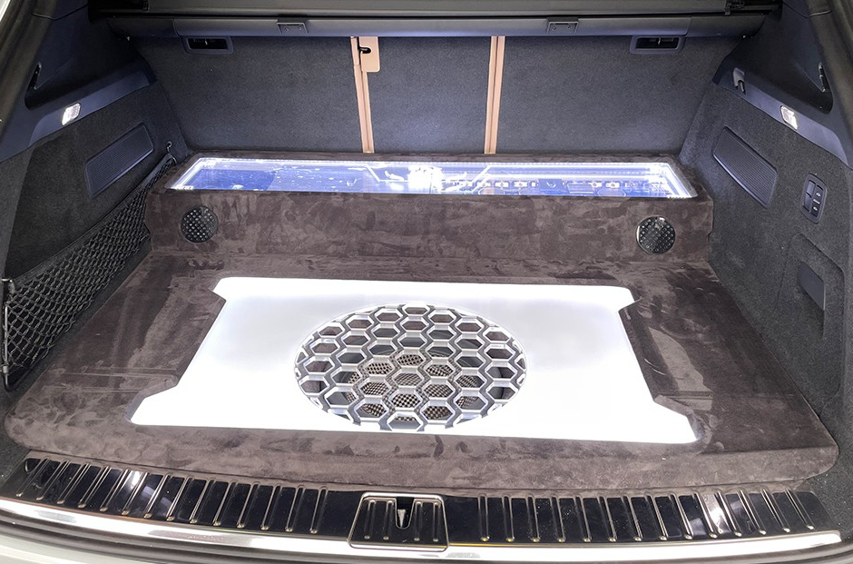 原位换装三分频加纯碳纤超低音 保时捷卡宴精致改装出靓声！