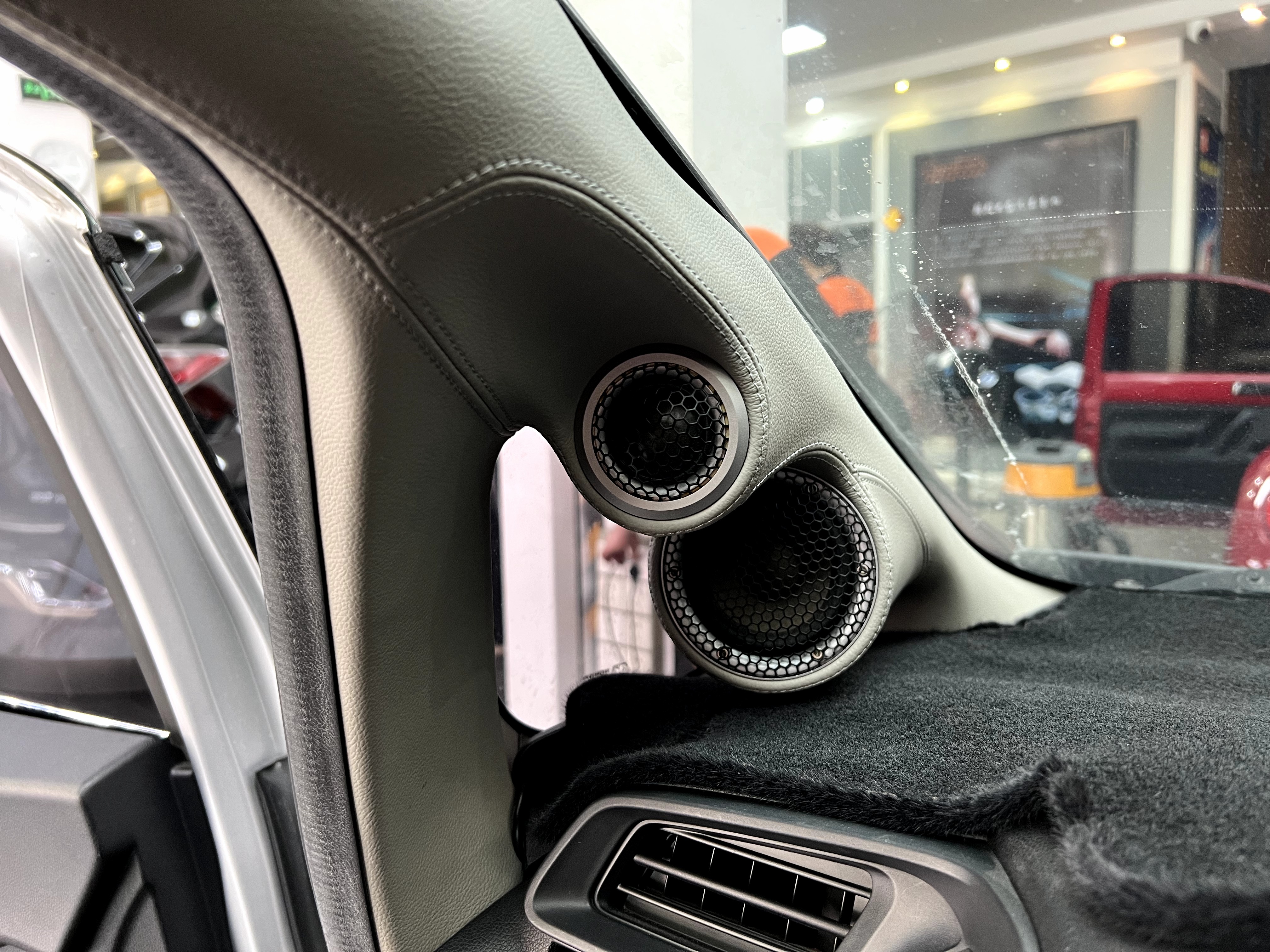 本田飞度改装歌剧世家音响 让通透饱满靓声...