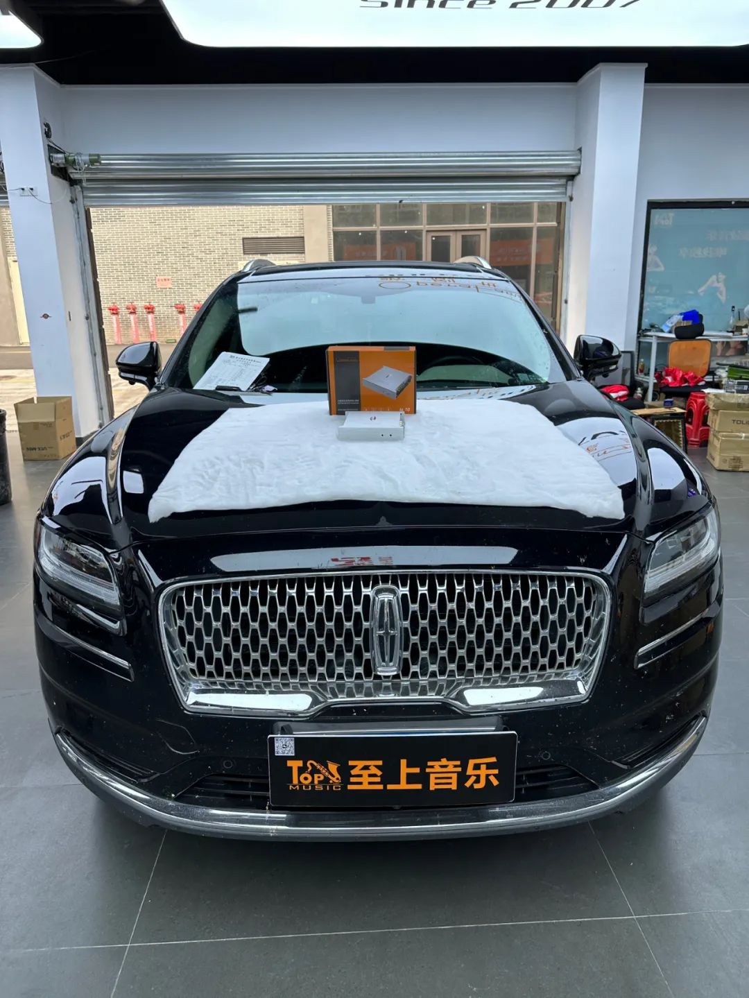 林肯航海家加装DSP功放与四门隔音，让驾...